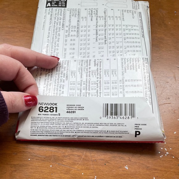 Simplicity New Look Pattern 6281, Women's Knee-Length Dress, Sizes 10-22 - Picture 4 of 4